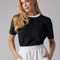 Трикотажная женская футболка с контрастной окантовкой - черный цвет, L (есть размеры)